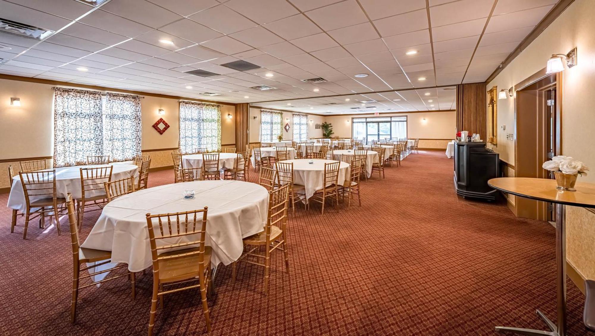 Magnuson Grand Harrisburg Hotel นิวคัมเบอร์แลนด์ ภายนอก รูปภาพ